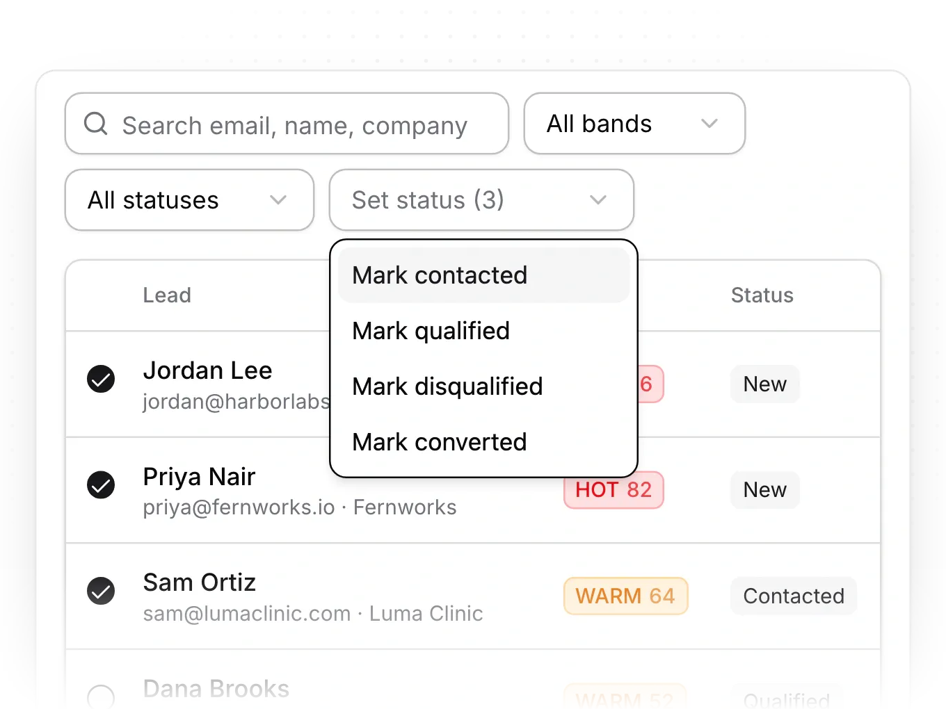 Three leads ticked, with the Set status menu open on Mark contacted, Mark qualified, Mark disqualified and Mark converted.